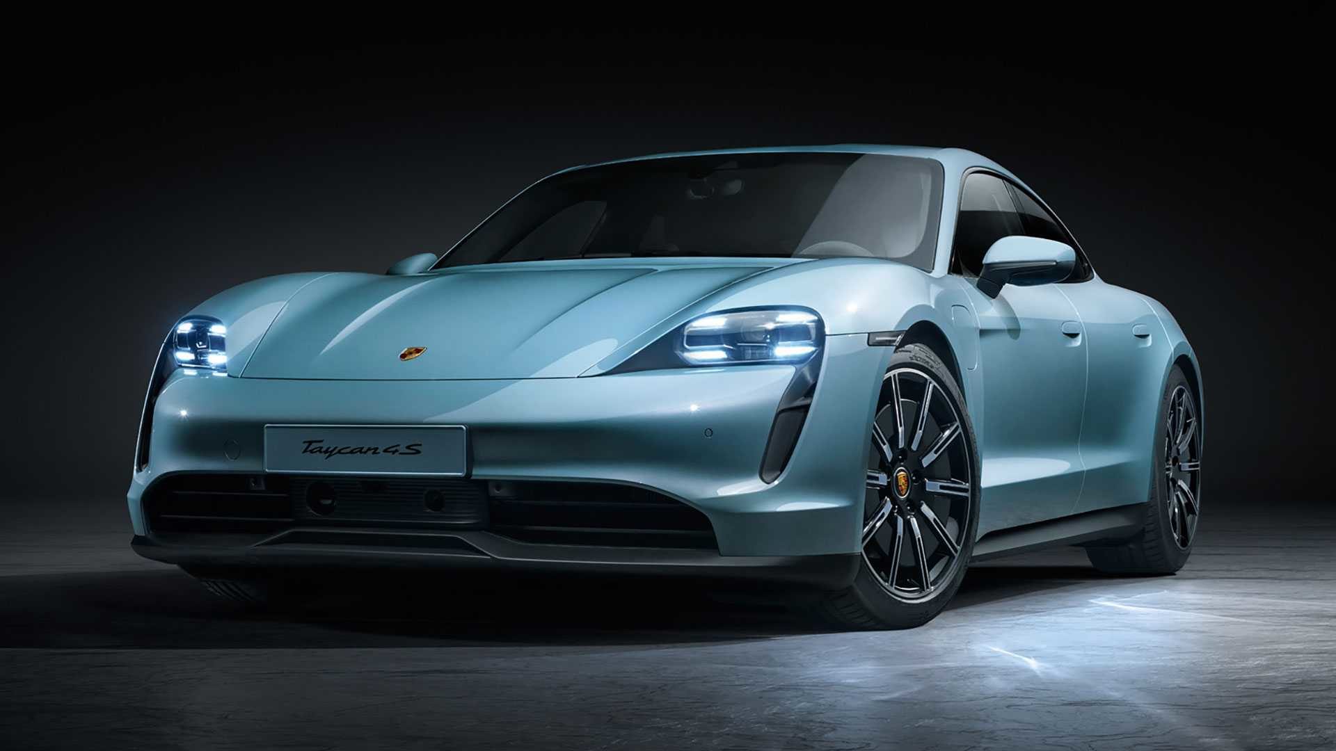 Imagem representativa do veículo elétrico Porsche Taycan 4S azul. 