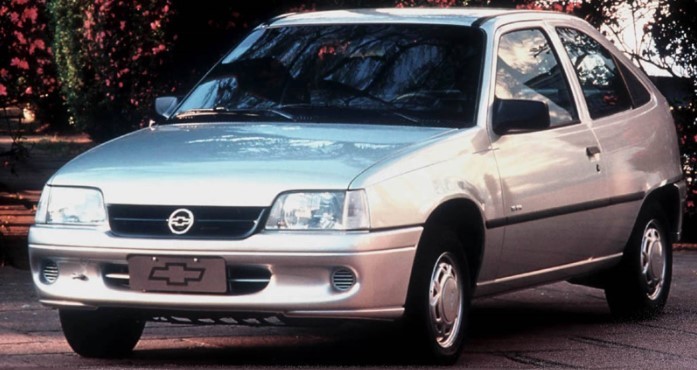 Foto do Chevrolet Kadett 1997 prateado