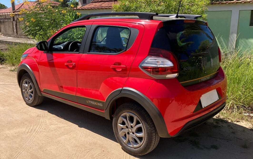 Teste: Fiat Mobi Trekking 2023 - vídeo, itens de série, preço