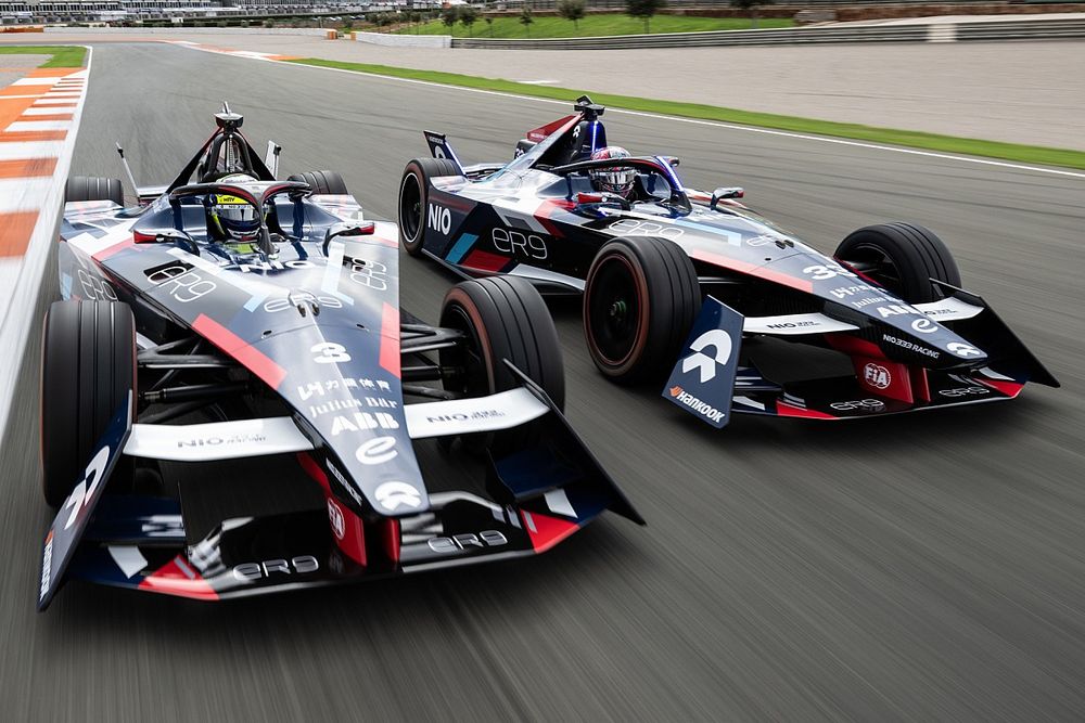 Fórmula E: carro elétrico de corrida de 3ª geração vai a 322 km/h