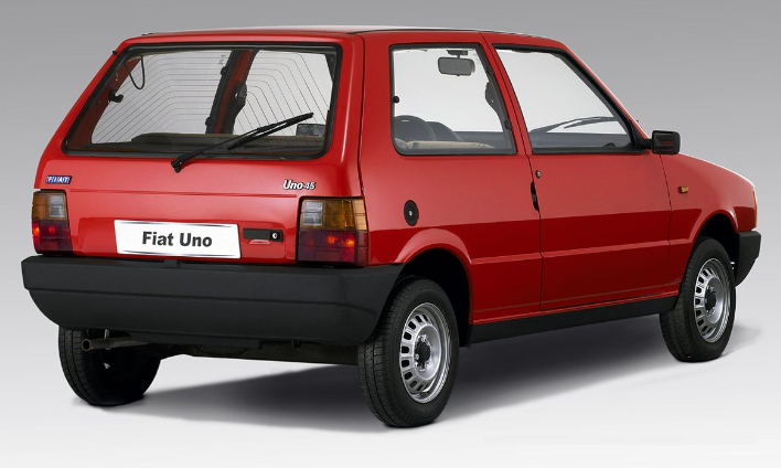 Emblema da fiat do uno 94