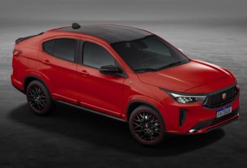 Foto aérea do Fiat Fastback Abarth 2024