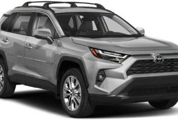 Foto frontal do Toyota RAV4 XLE AWD 2023, exibindo toda a dianteira e parte da lateral do passageiro.