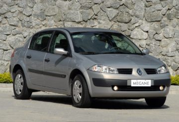 Foto frontal do Renault Mégane G2 .