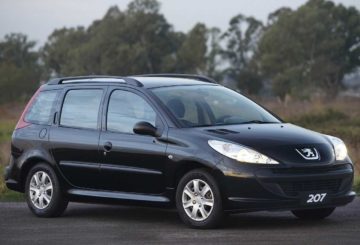 Foto frontal do Peugeot 207 SW XR Sport 1.4 (2009-2013)