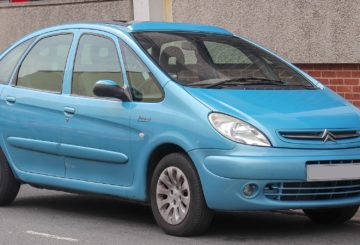 Foto frontal do Citroen Xsara Picasso (2001-2012).