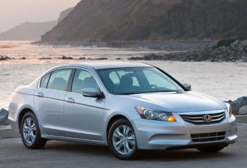 Foto frontal do Honda Accord EX 3.5 2009.