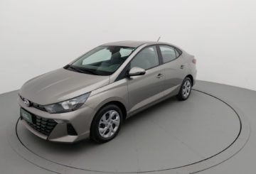 Foto frontal do Hyundai HB20S Comfort 1.0 2023.