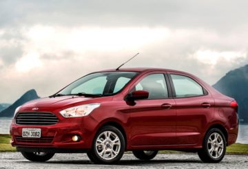 Foto frontal do Ford Ka+ Sedan SEL 1.5 (2015-2018).