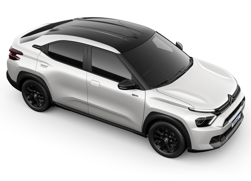 Foto exibindo toda a carroceria do Citroen Basalt First Edition 2025.