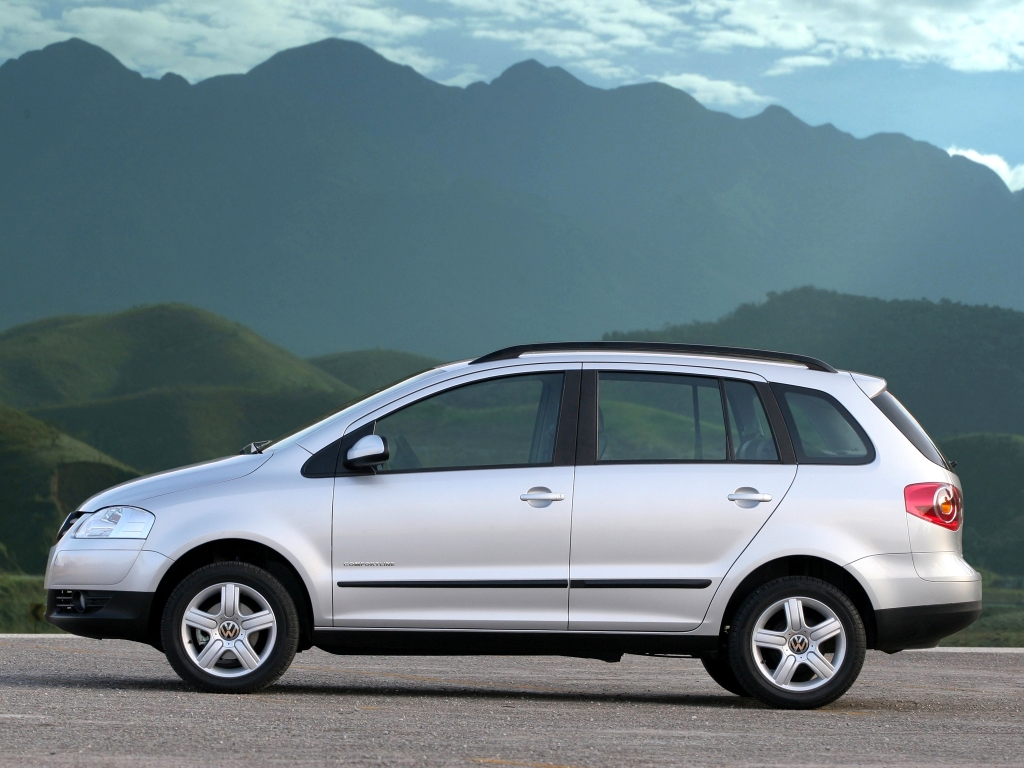 Foto lateral do Volkswagen Spacefox 1.6 2008.